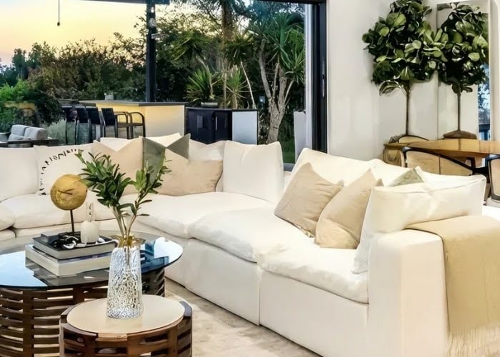 Modular Couch Buying Guides: What to Look for Before You Invest